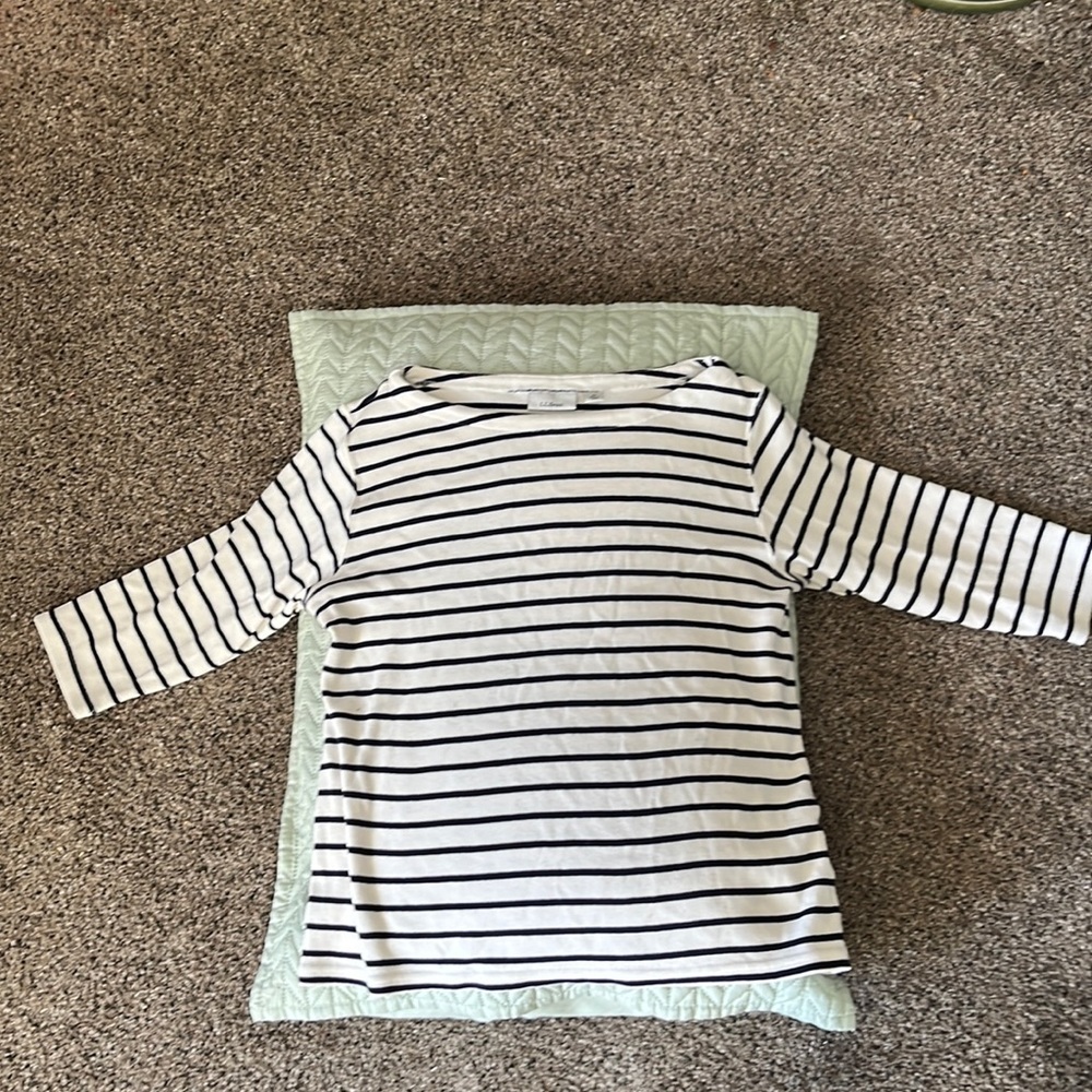 LL BEAN crème w/dark stripes casual light sweater